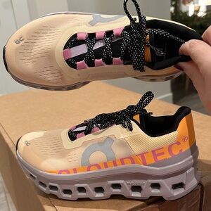 On Cloud Cloudtec CloudMonster Ivory/Tangerine